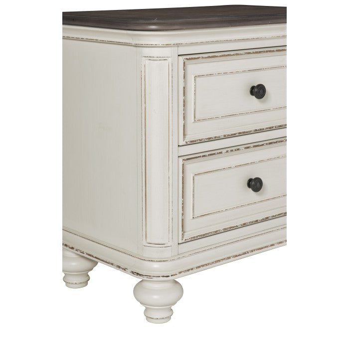 Baylesford Antique White Nightstand