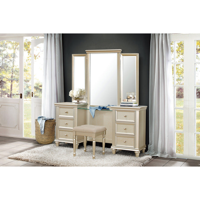 Celandine Silver Vanity Dresser With Mirror