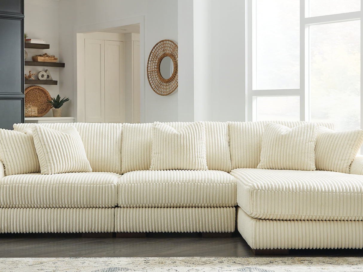 Lindyn Ivory 3-Piece Right-Arm Facing Sectional With Chaise