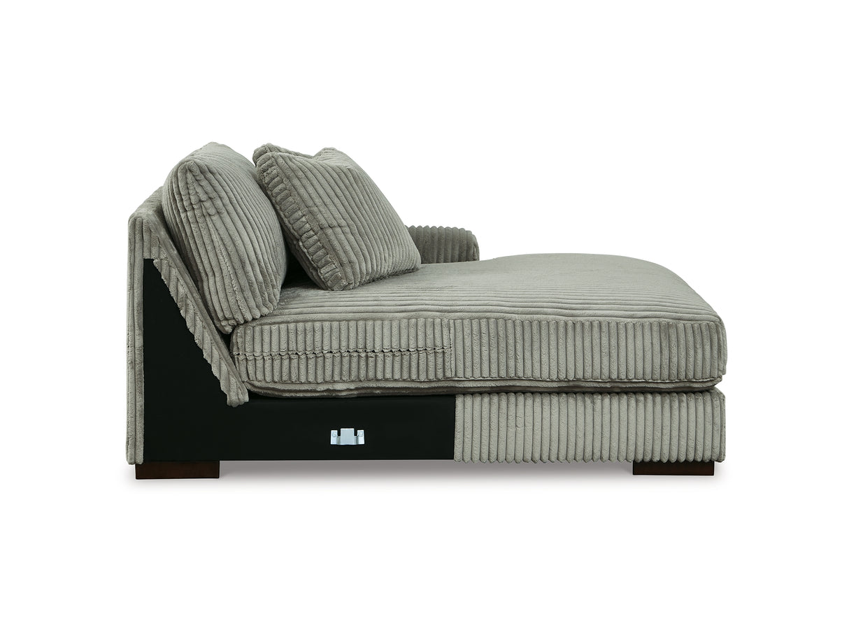 Lindyn 3-Piece Sectional with Double Chaise