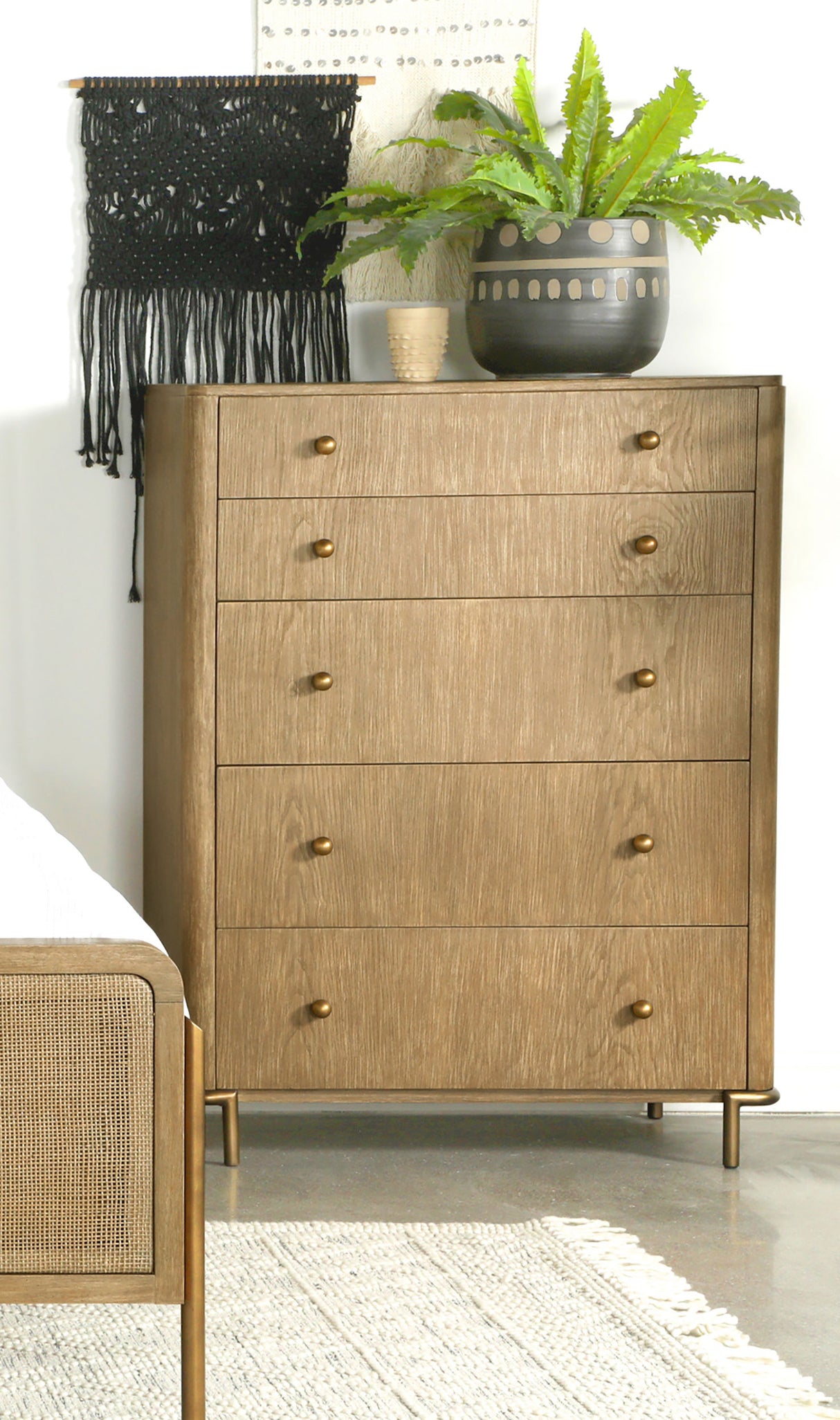 Arini 5-Drawer Chest Sand Wash