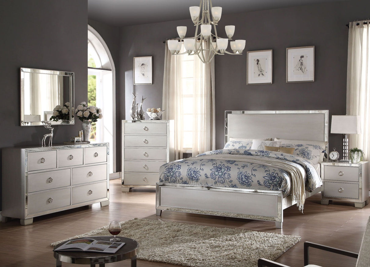 Voeville II Platinum Bedroom Set