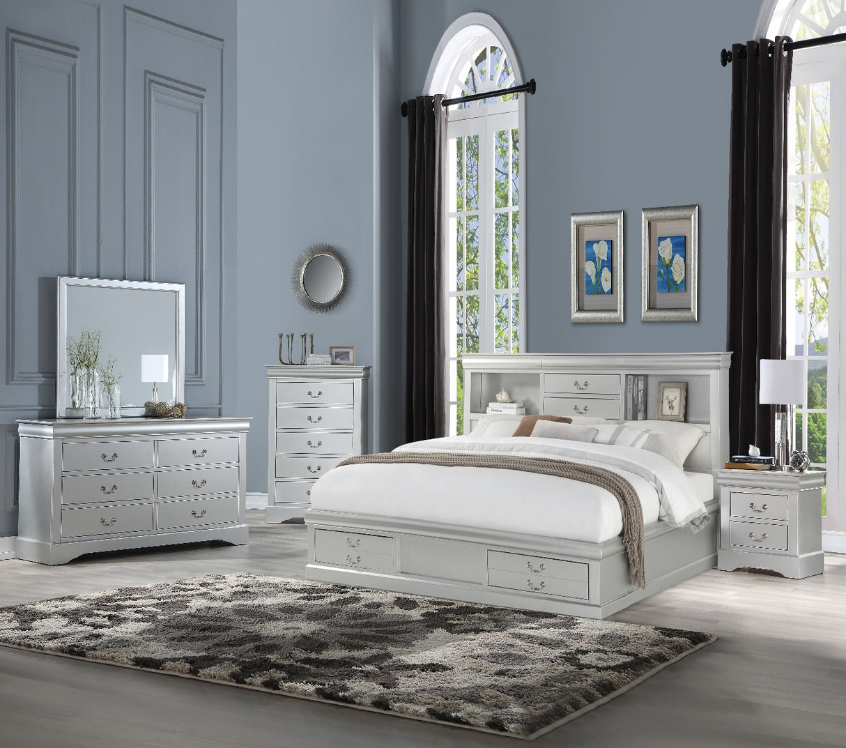 Louis Platinum Finish Philippe Iii Queen Bed