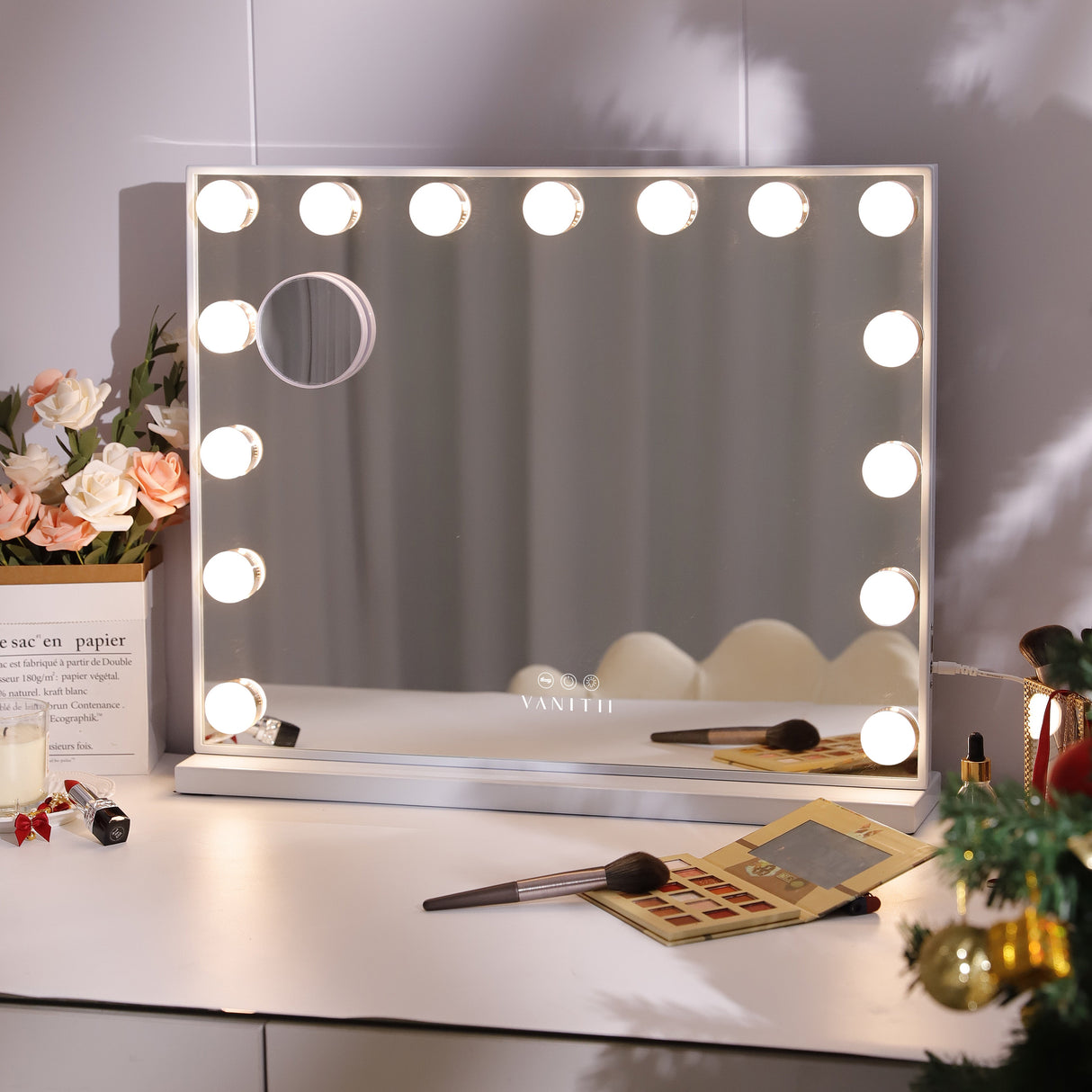 Mary Hollywood Vanity Mirror XXL - 15 Dimmable LED Bulbs