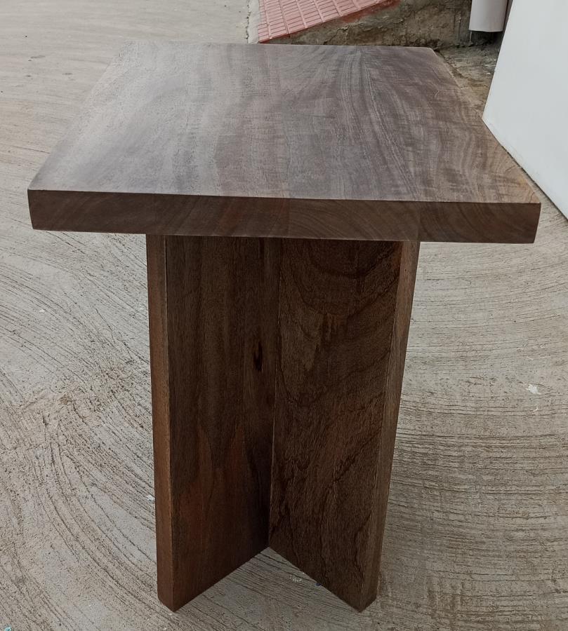Andando Square Solid Wood End Table Mango Brown