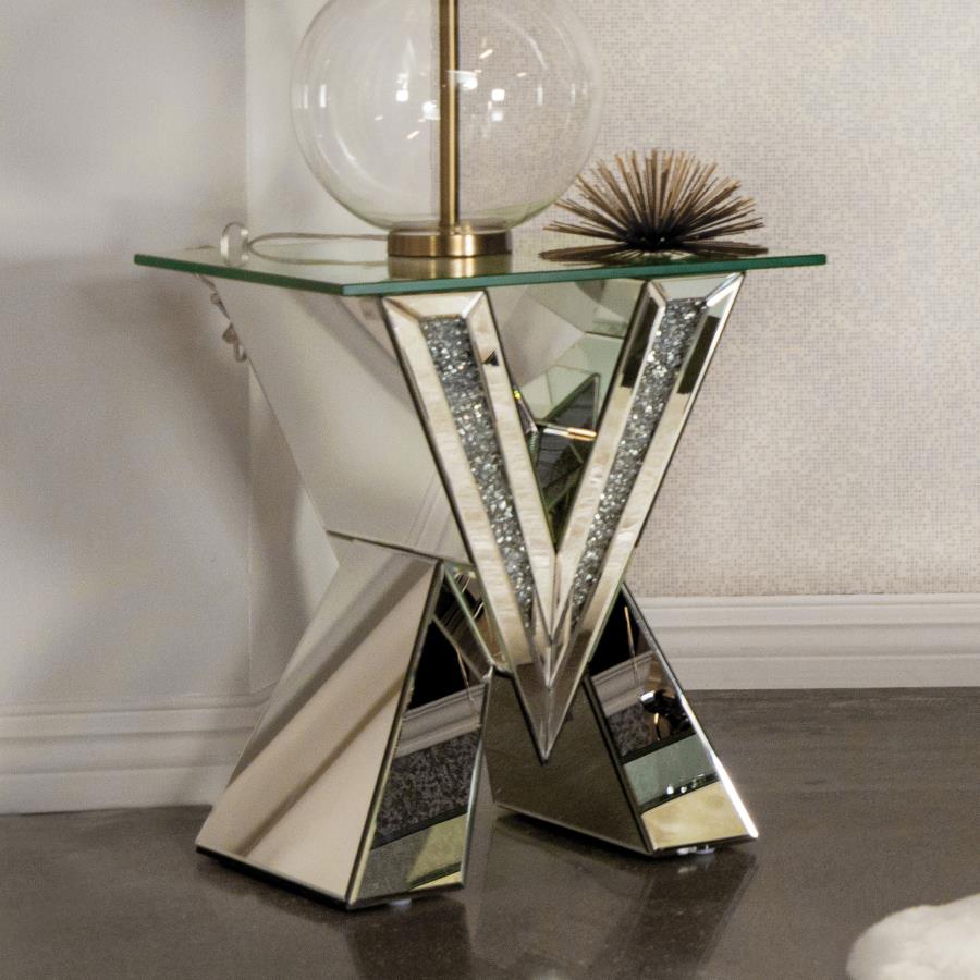 Taffeta V-Shaped End Table With Glass Top Silver
