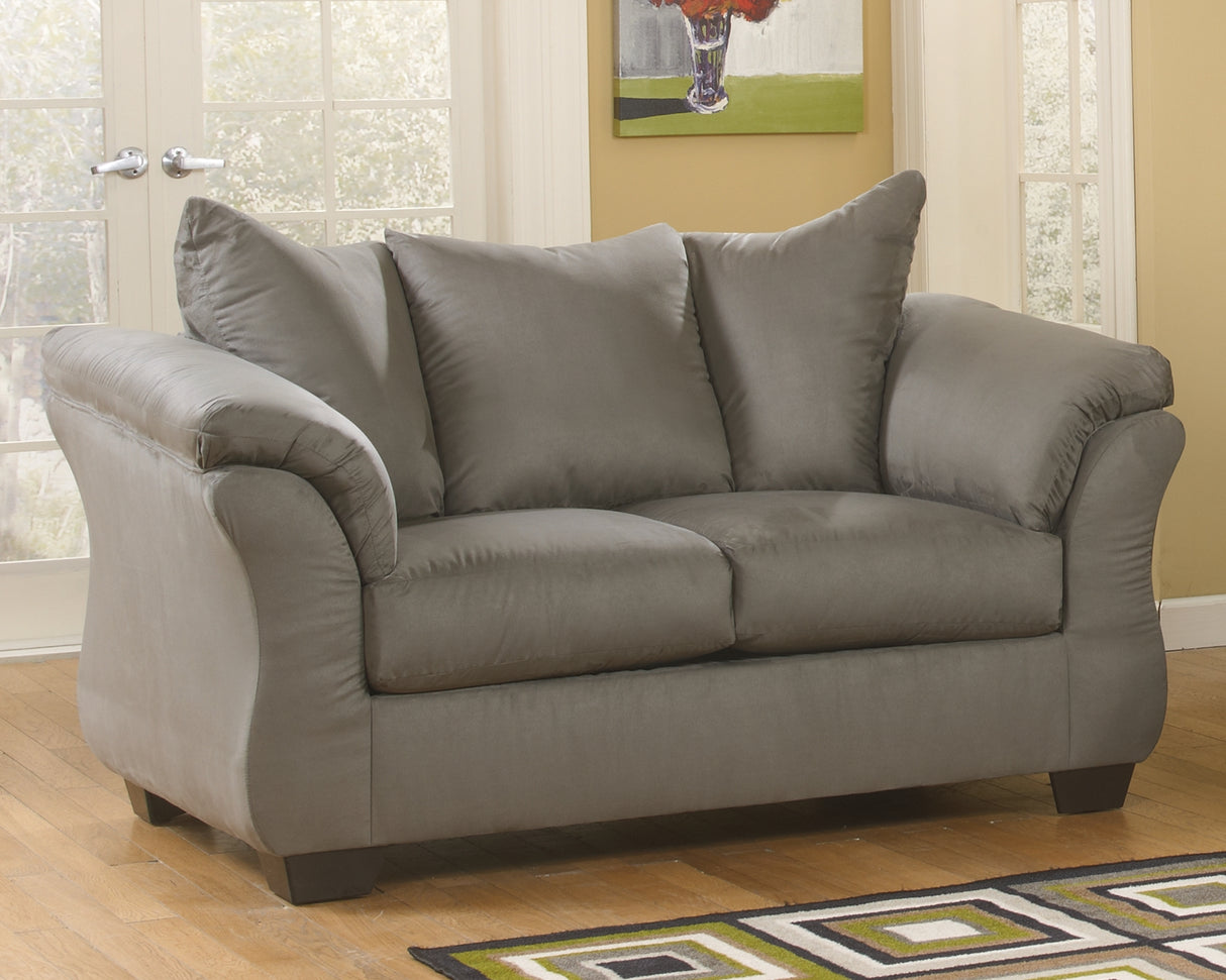 Darcy Cobblestone Loveseat