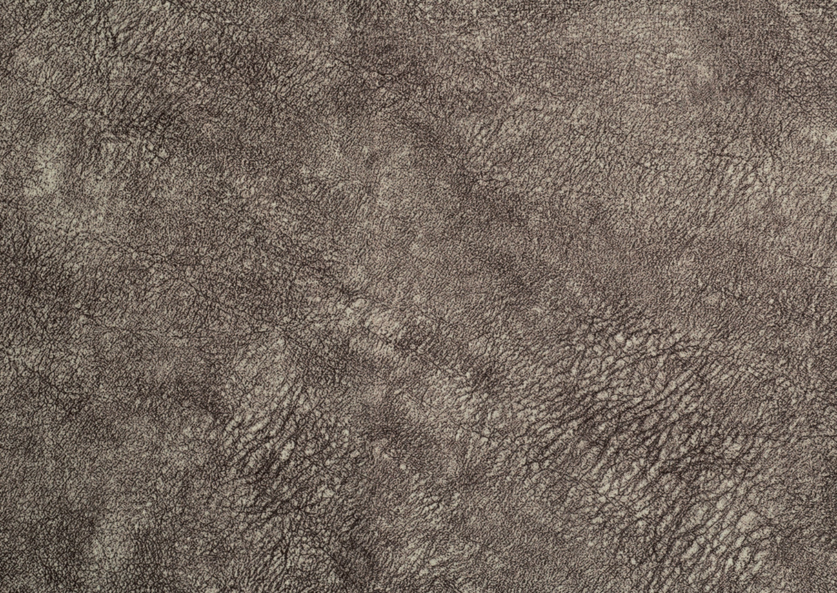 Bastrop 3-Piece Sectional With Right Console