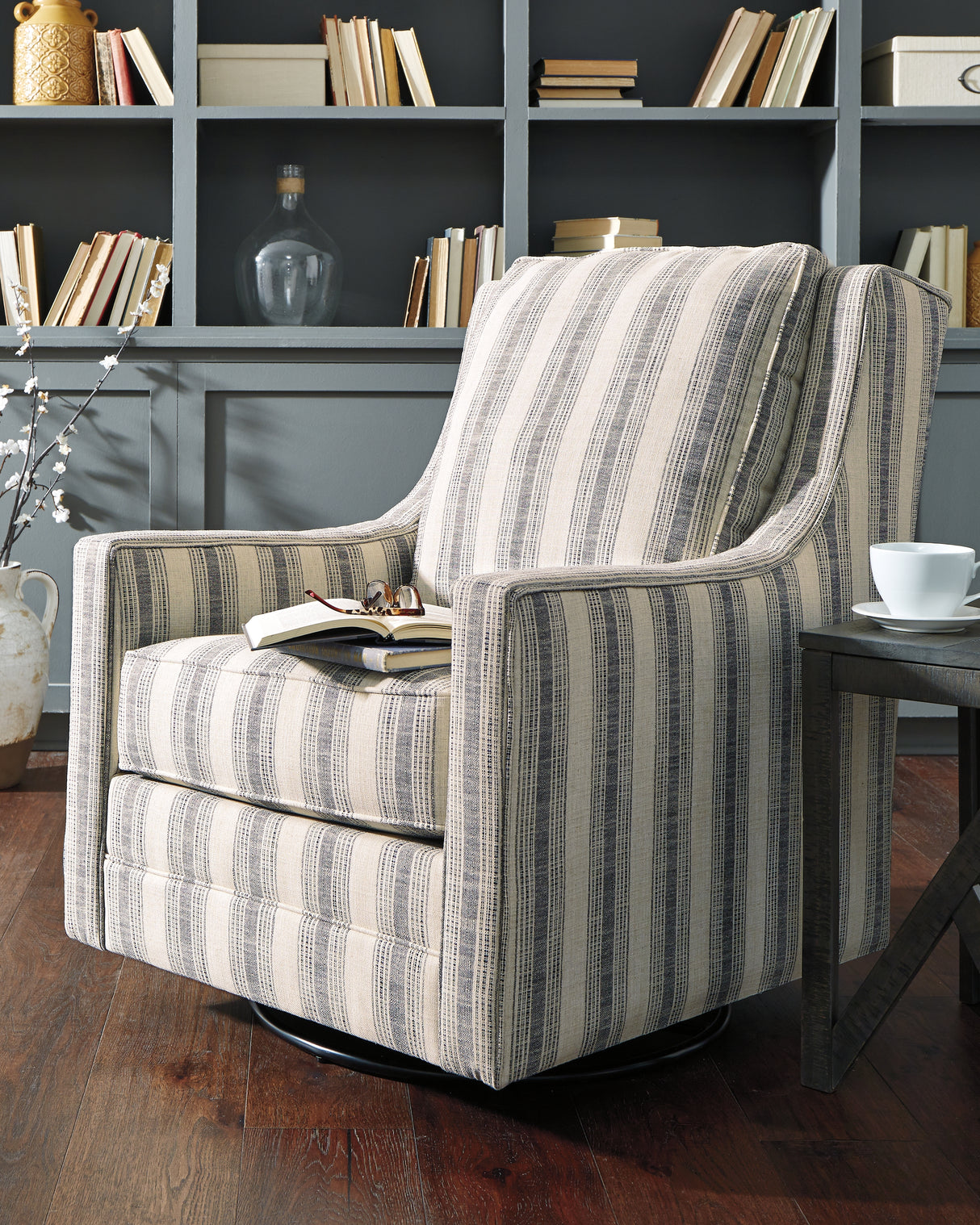Kambria Ivory/Black Accent Chair