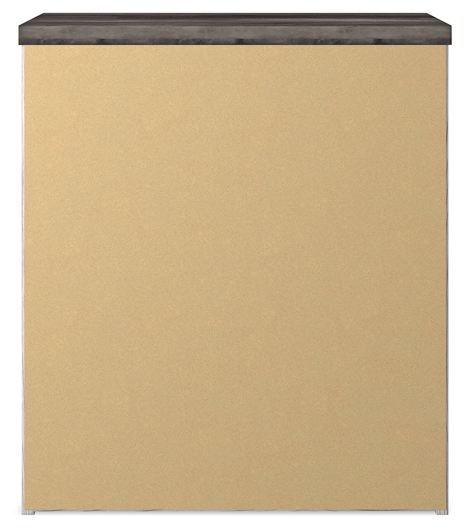 Gerridan White/Gray Nightstand