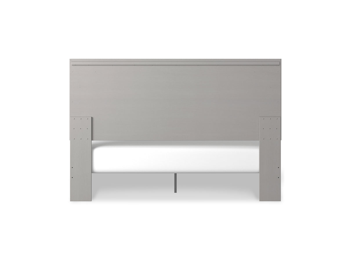 Cottonburg Light Gray/White King Panel Bed