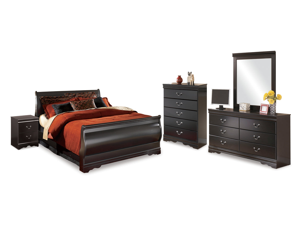 Huey Vineyard Black Full Sleigh Bed, Dresser, Mirror, Chest And Nightstand
