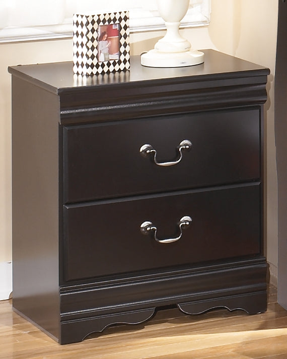 Huey Black Vineyard Nightstand