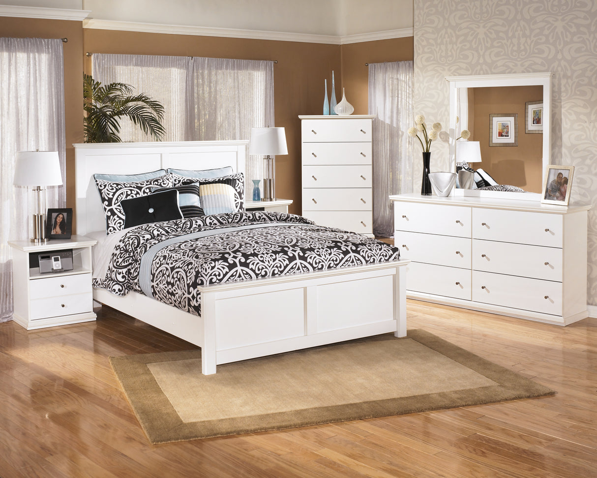 Bostwick White Shoals Chest Of Drawers