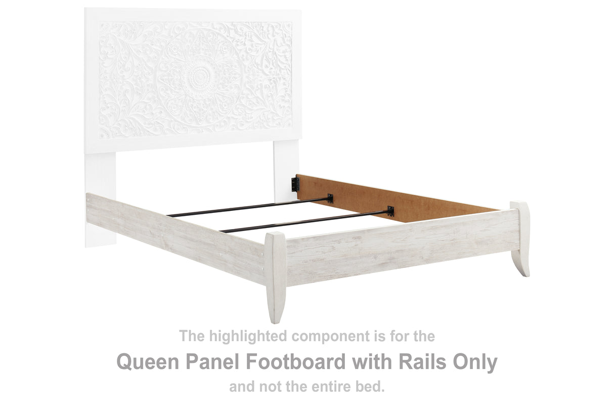 Paxberry Whitewash Queen Panel Footboard with Rails
