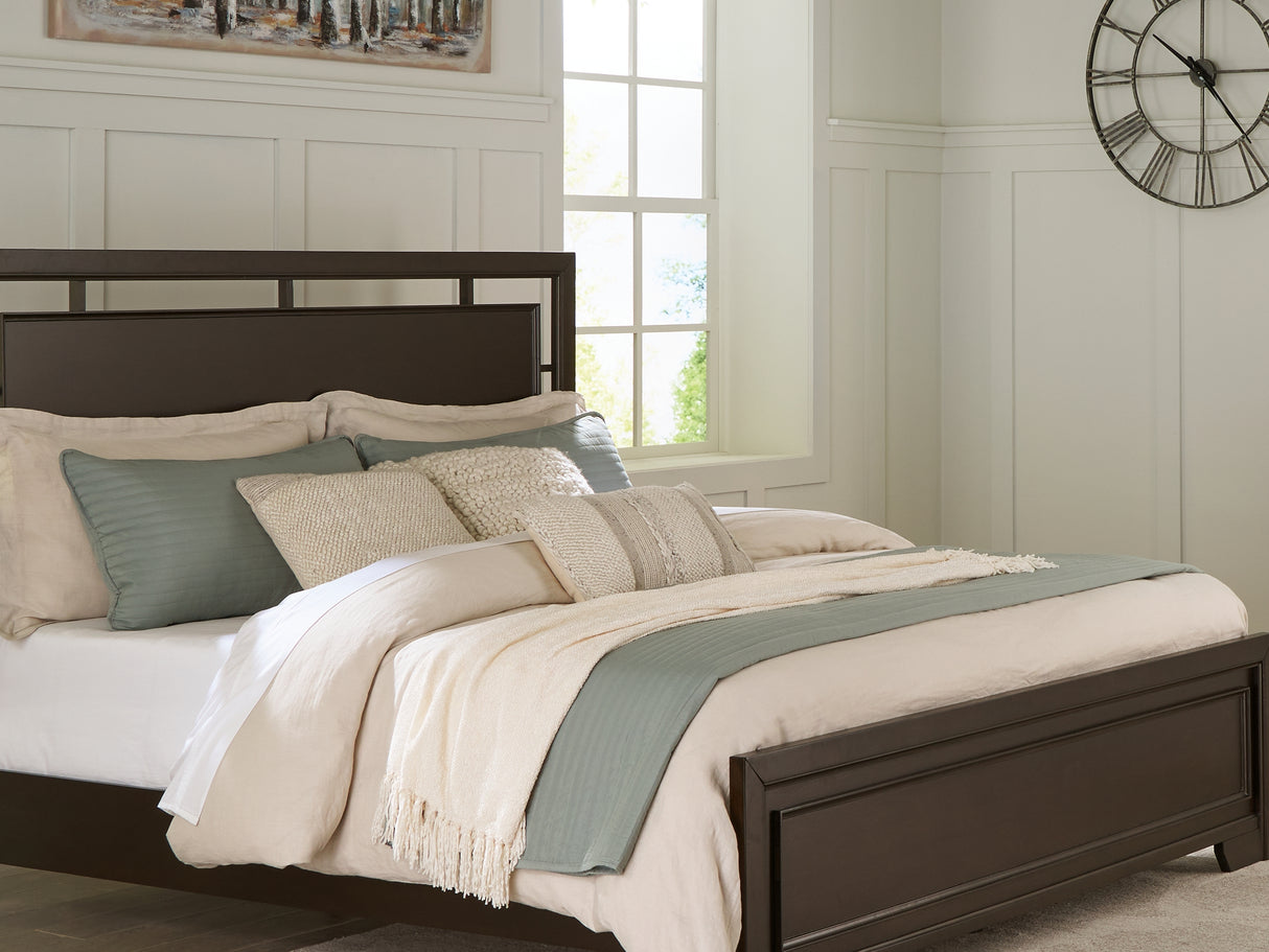 Covetown Dark Brown California King Panel Bed, Dresser And Mirror