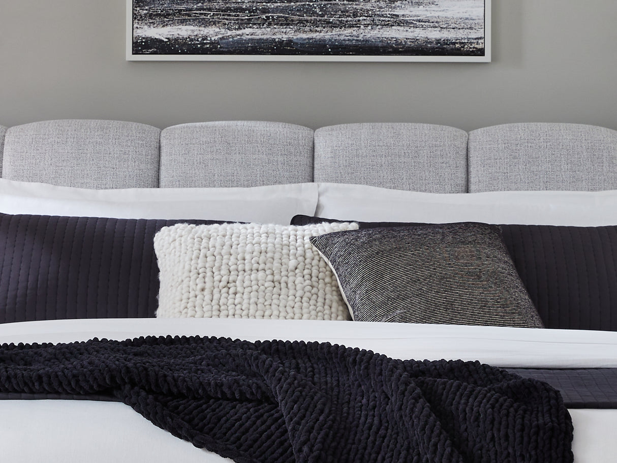 Grendusk Queen Upholstered Bed