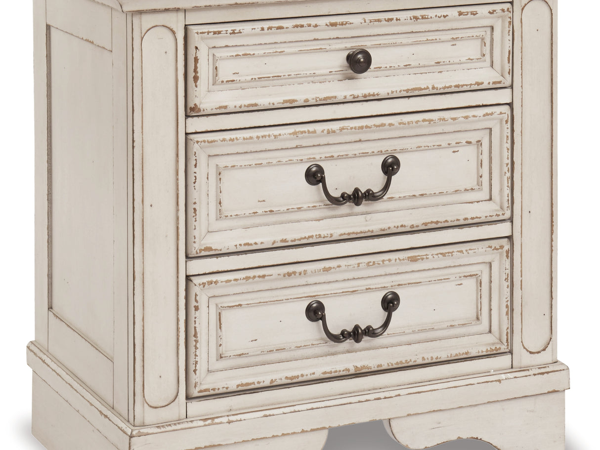 Realyn Chipped White King Bed With Mirrored Dresser And Nightstand