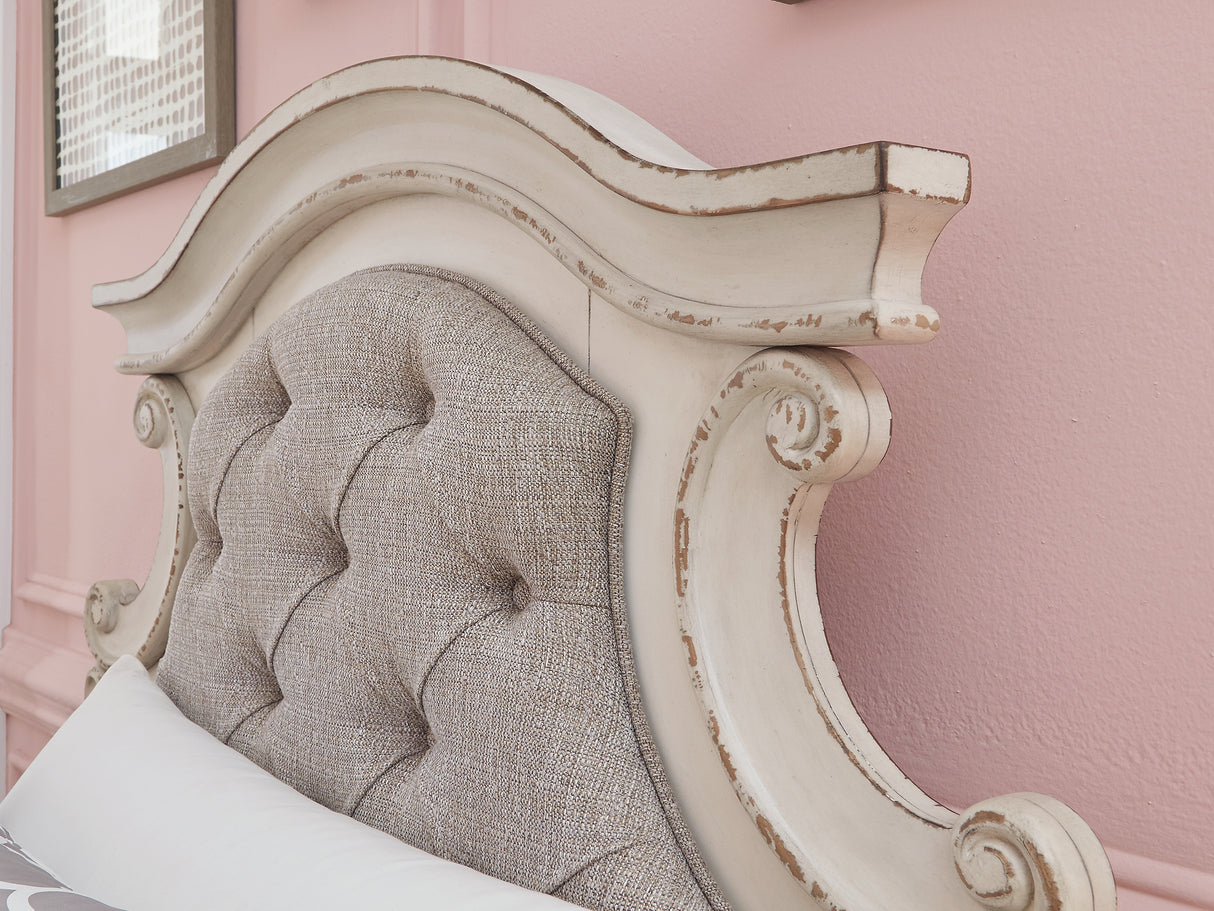 Realyn Chipped White King Upholstered Panel Bed