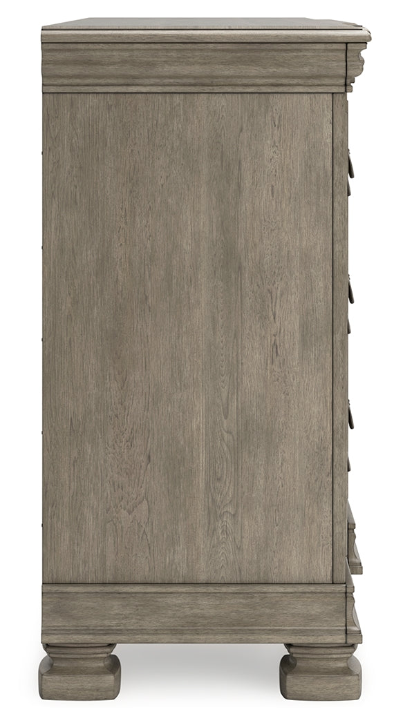 Lexorne Gray Dresser