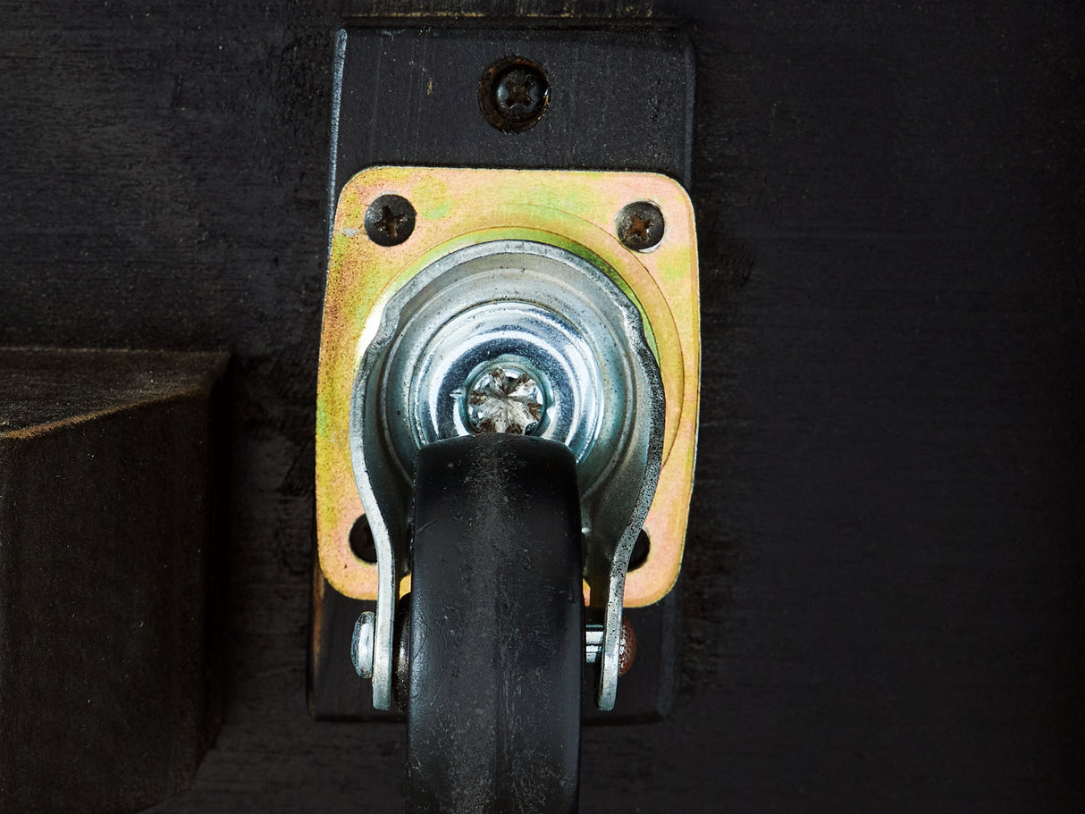 Kocomore Brown/Natural Coffee Table And 2 Chairside End Tables