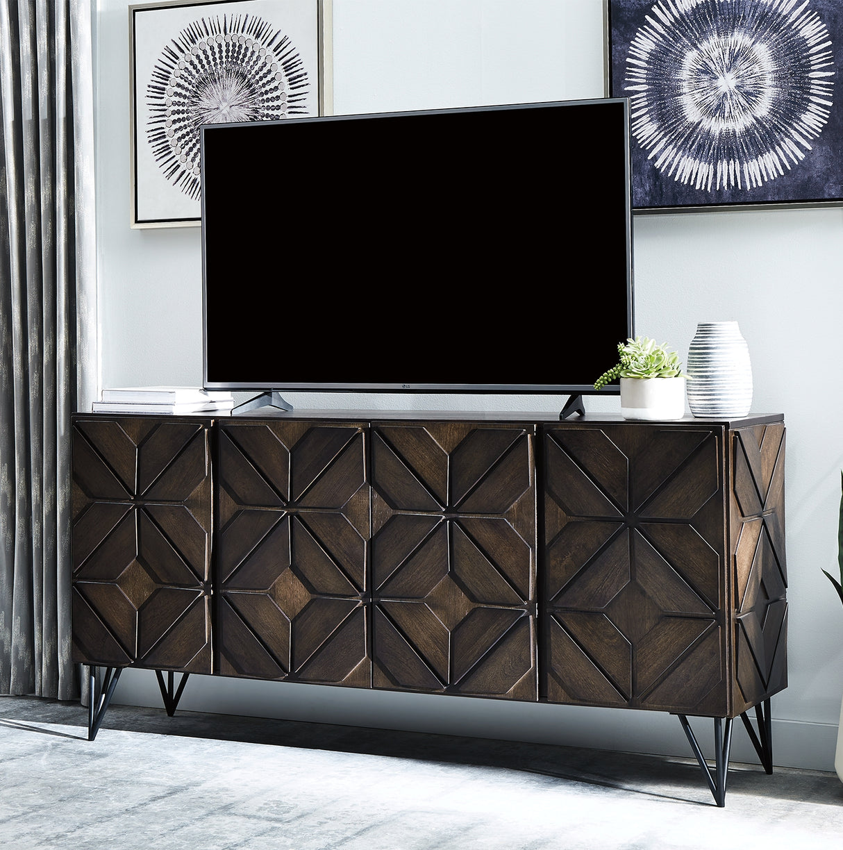 Chasinfield Dark Brown 72" Tv Stand
