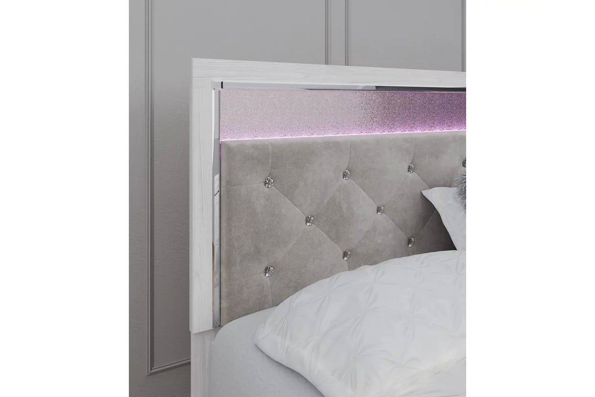 Altyra Panel Bedroom Set In White