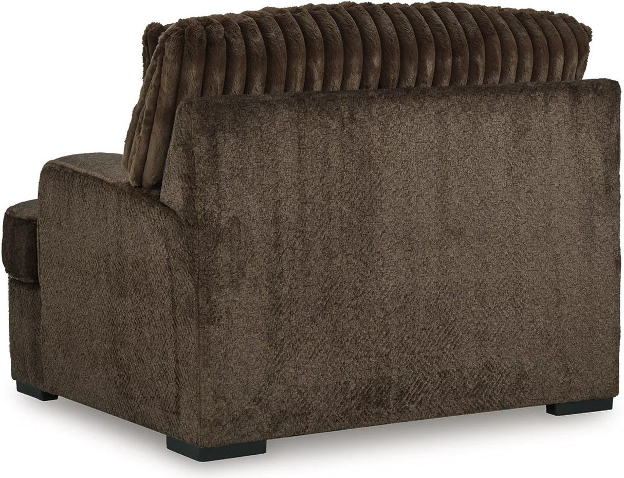 Aylesworth Living Room Set In Chocolate