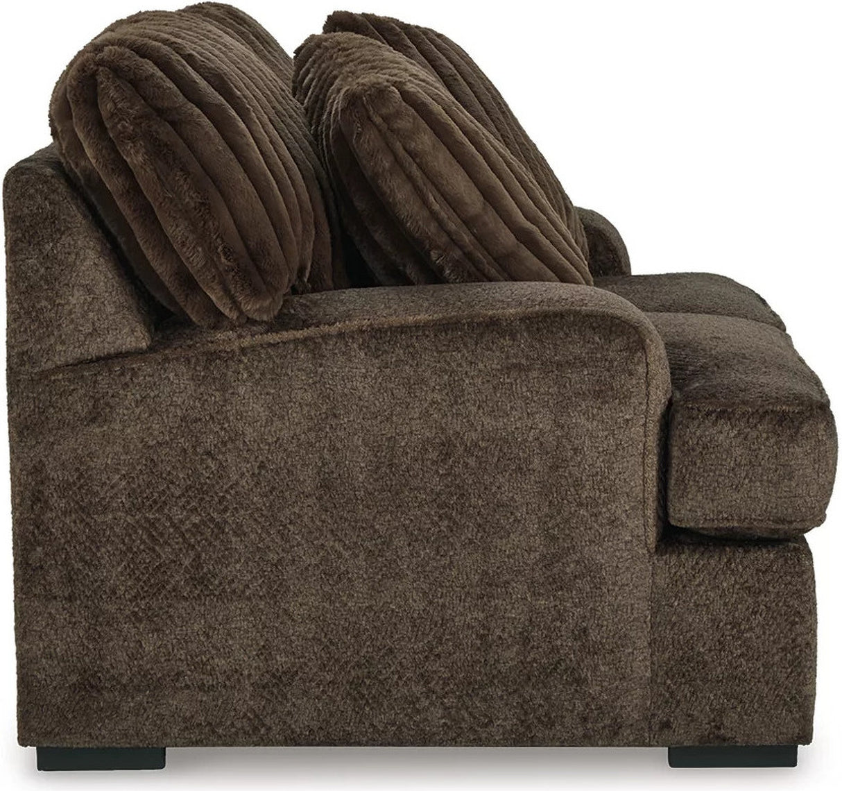 Aylesworth Living Room Set In Chocolate