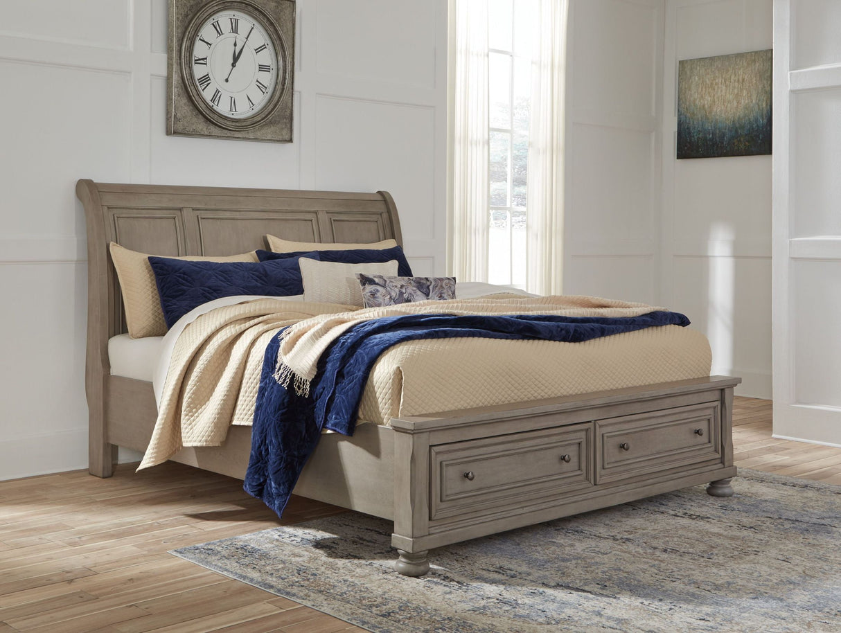 Lettner Light Gray Sleigh Bedroom Set