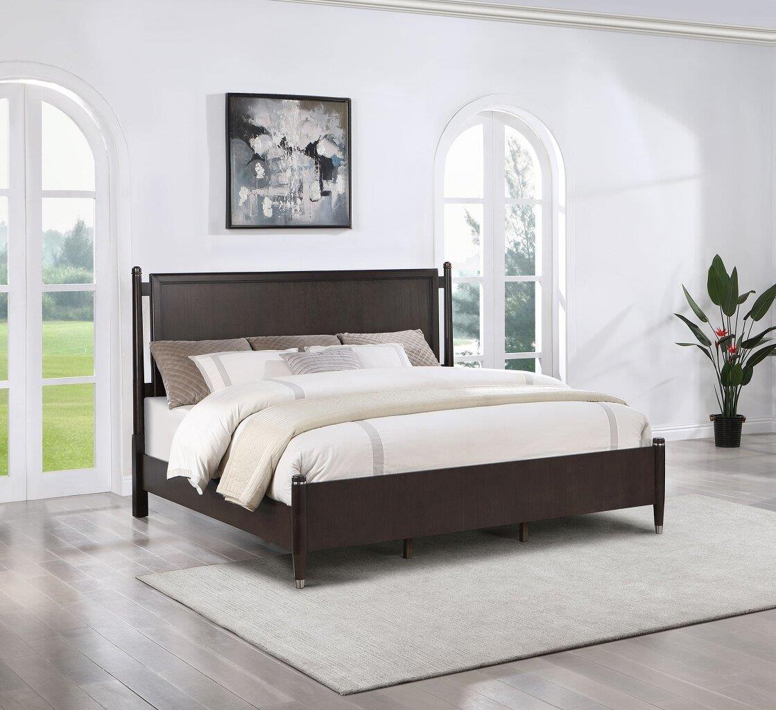 Emberlyn Bedroom Set In Brown