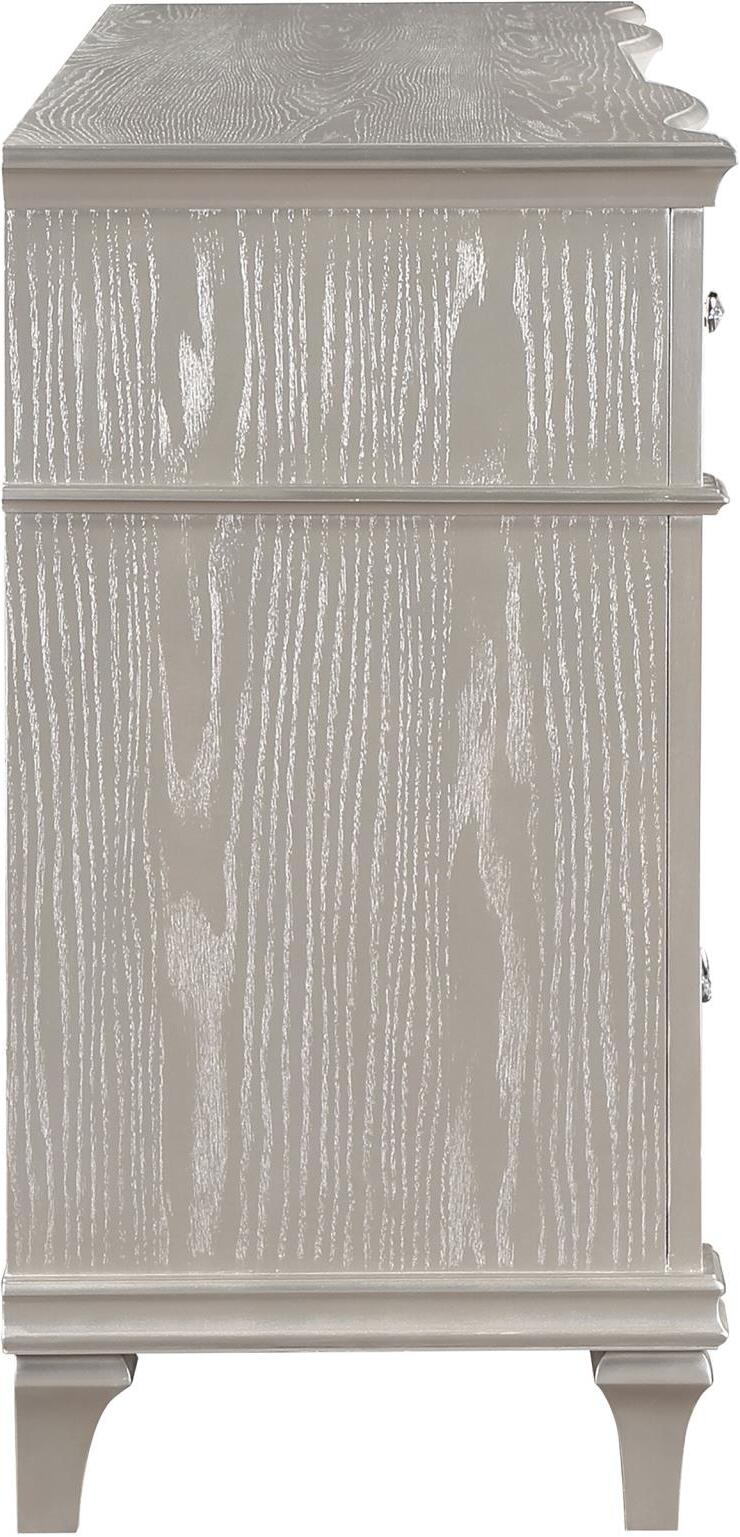 Evangeline Silver And Ivory Tufted Upholstered Platform Bedroom Set