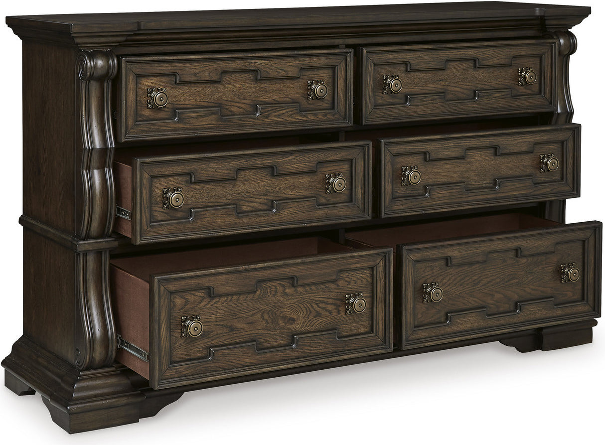 Maylee Bedroom Set In Dark Brown