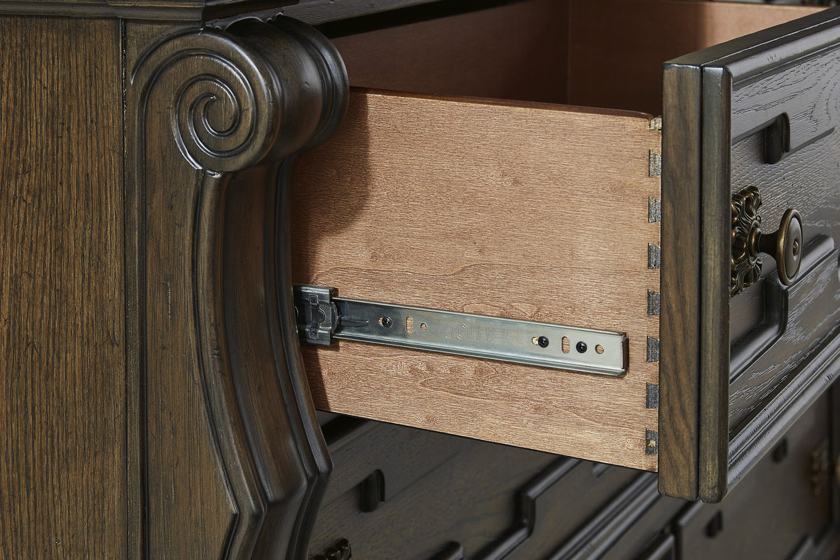 Maylee Bedroom Set In Dark Brown