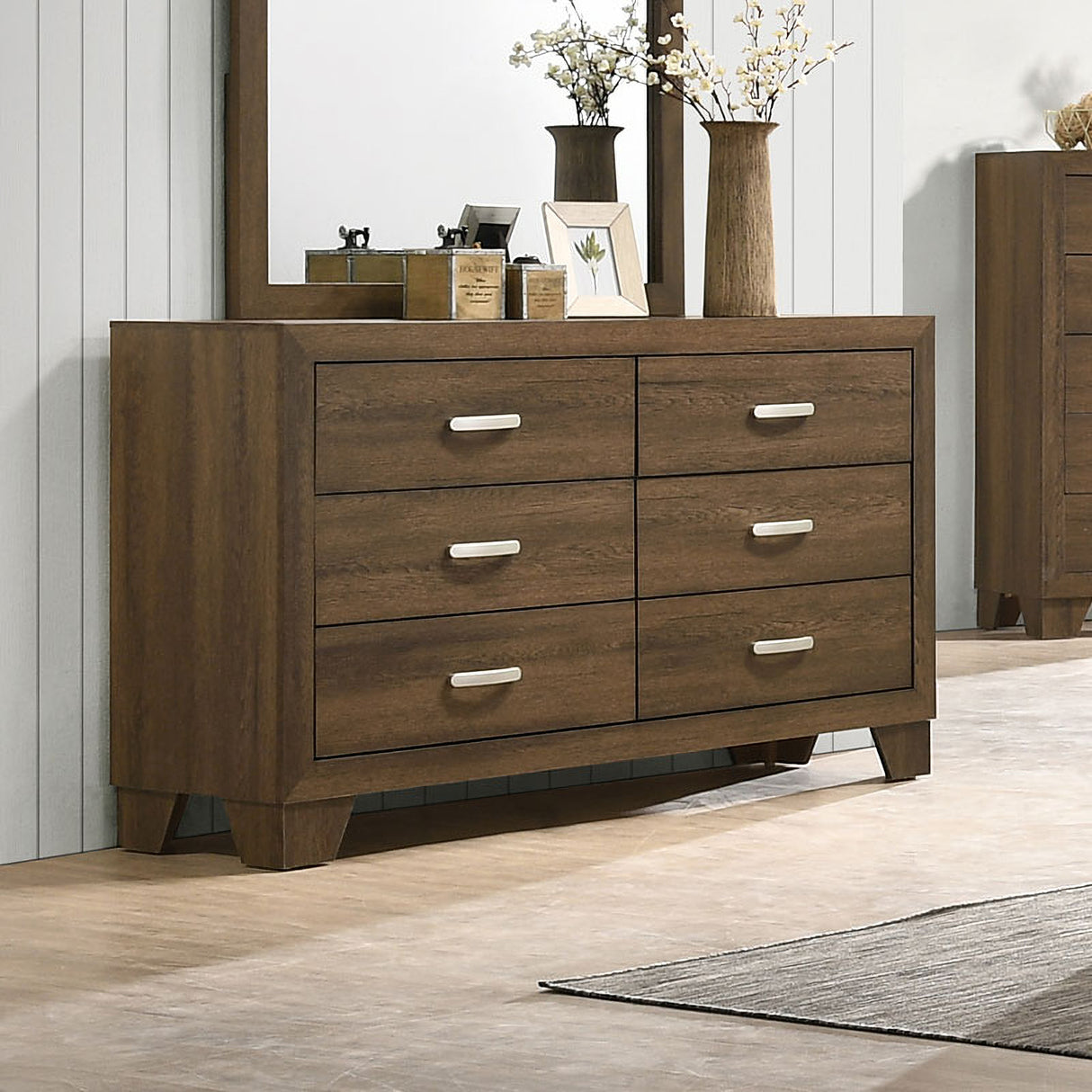 Miquell Bedroom Set In Oak