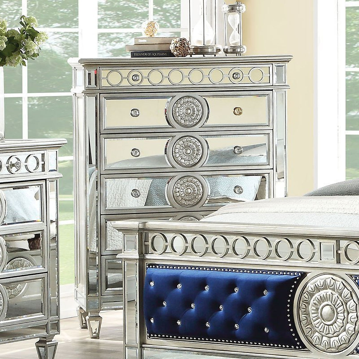 Varian Panel Bedroom Set