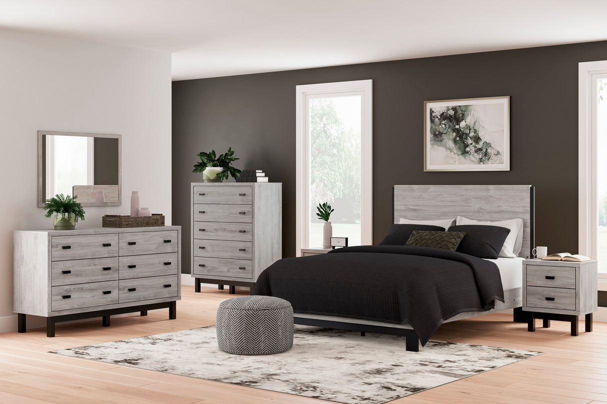 Vessalli Panel Bedroom Set In Gray