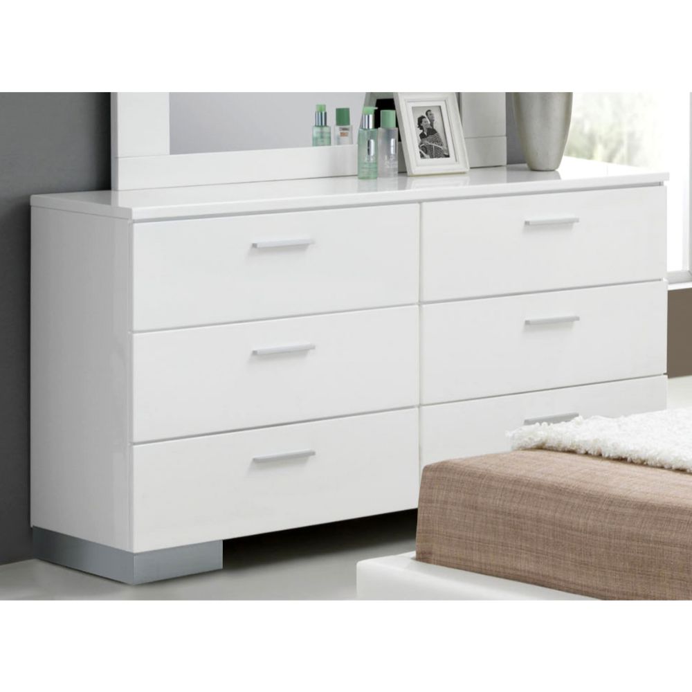 Lorimar White & Chrome Leg Finish Dresser