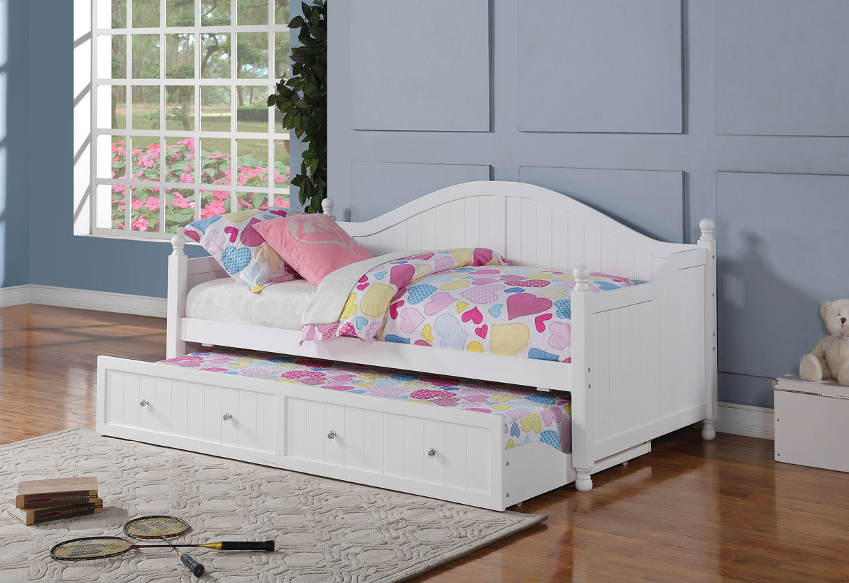 Julie Ann White Wood Twin Daybed With Trundle