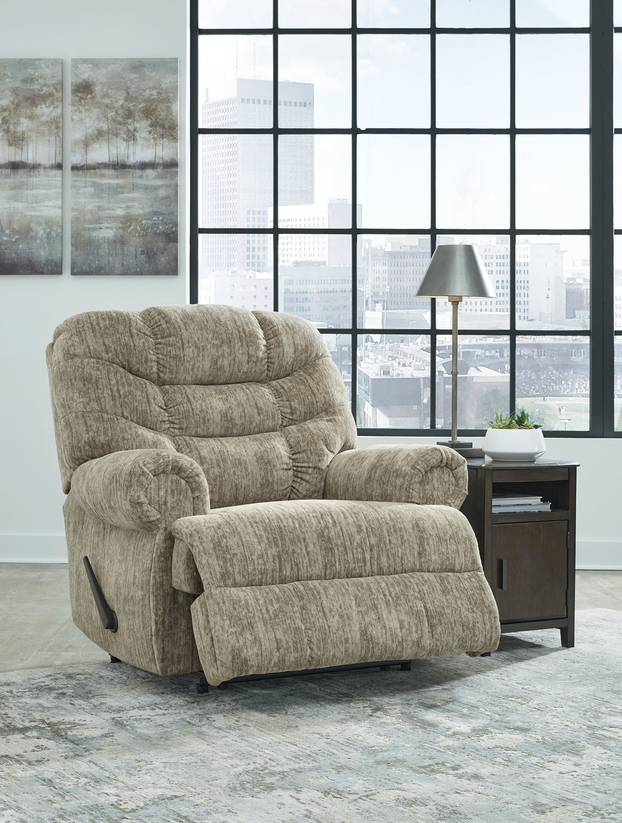 Movie Taupe Man Recliner