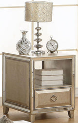Voeville II Platinum Bedroom Set