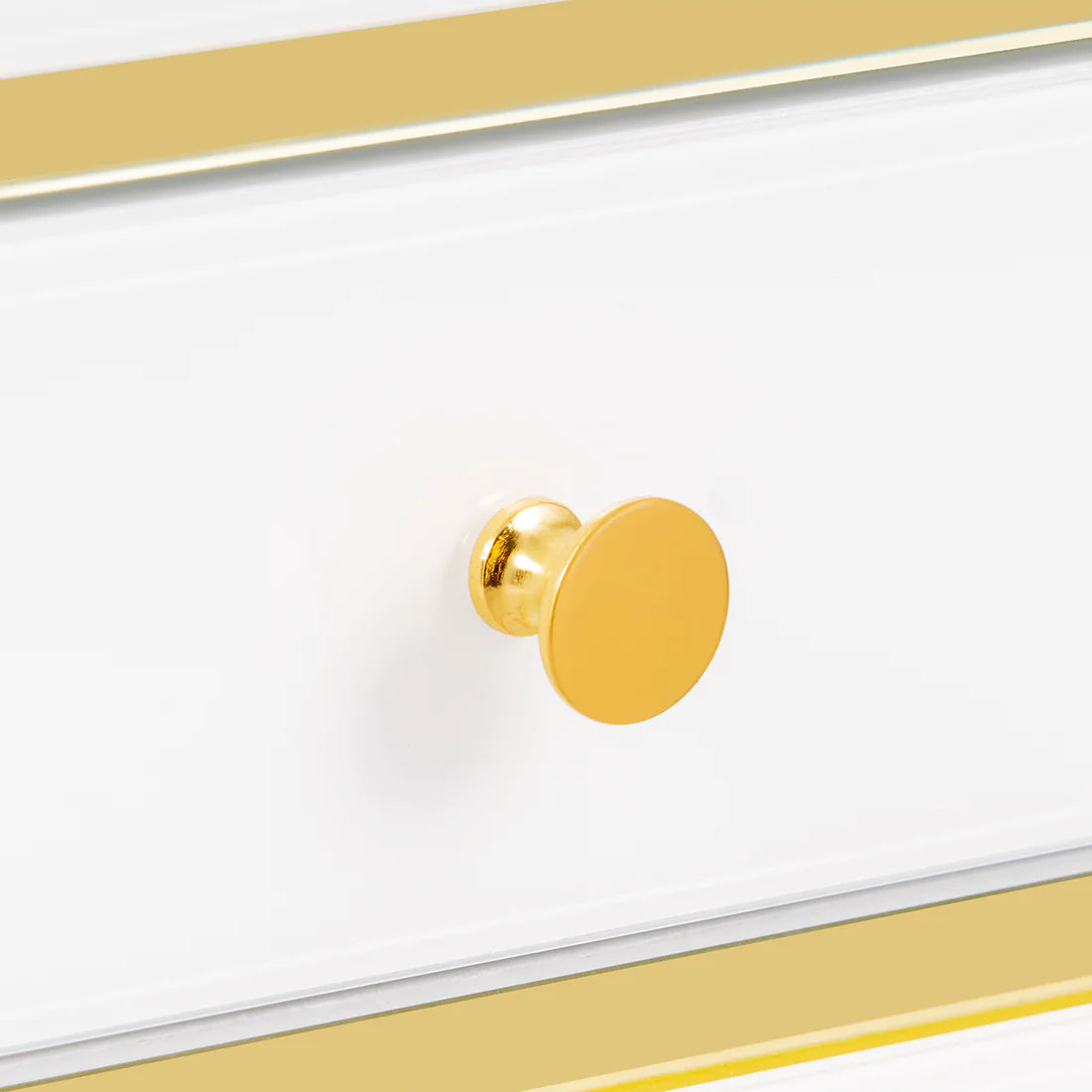 SlayStation® Addison Vanity Table