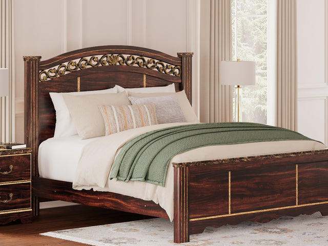 Glosmount Two-Tone King Poster Bed