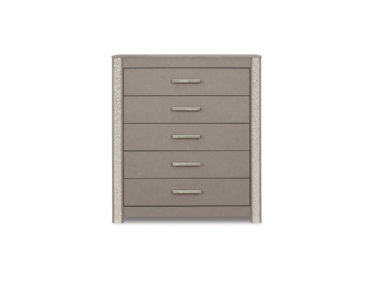 Surancha Queen Panel Bed, Dresser, Mirror, Chest And 2 Nightstands