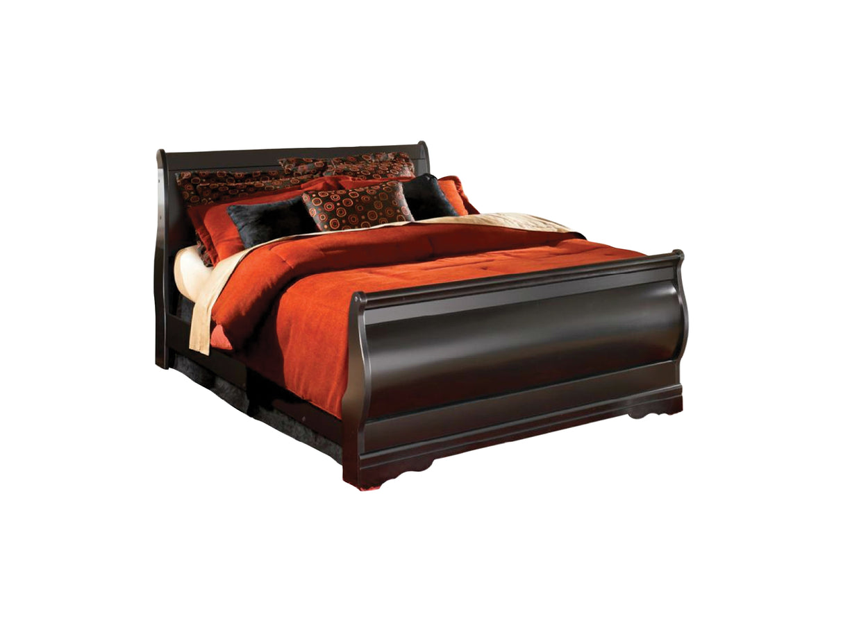 Huey Vineyard Black Full Sleigh Bed, Chest And Nightstand