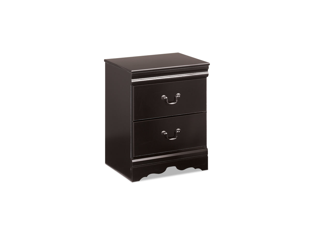 Huey Vineyard Black Full Sleigh Bed, Chest And 2 Nightstands