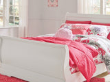 Anarasia White Full Sleigh Bed, Dresser And Nightstand