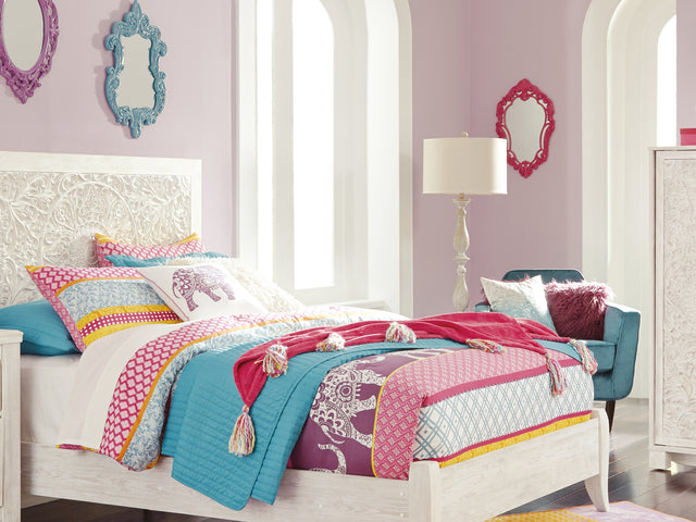 Paxberry Whitewash Full Panel Bed, Chest And Nightstand