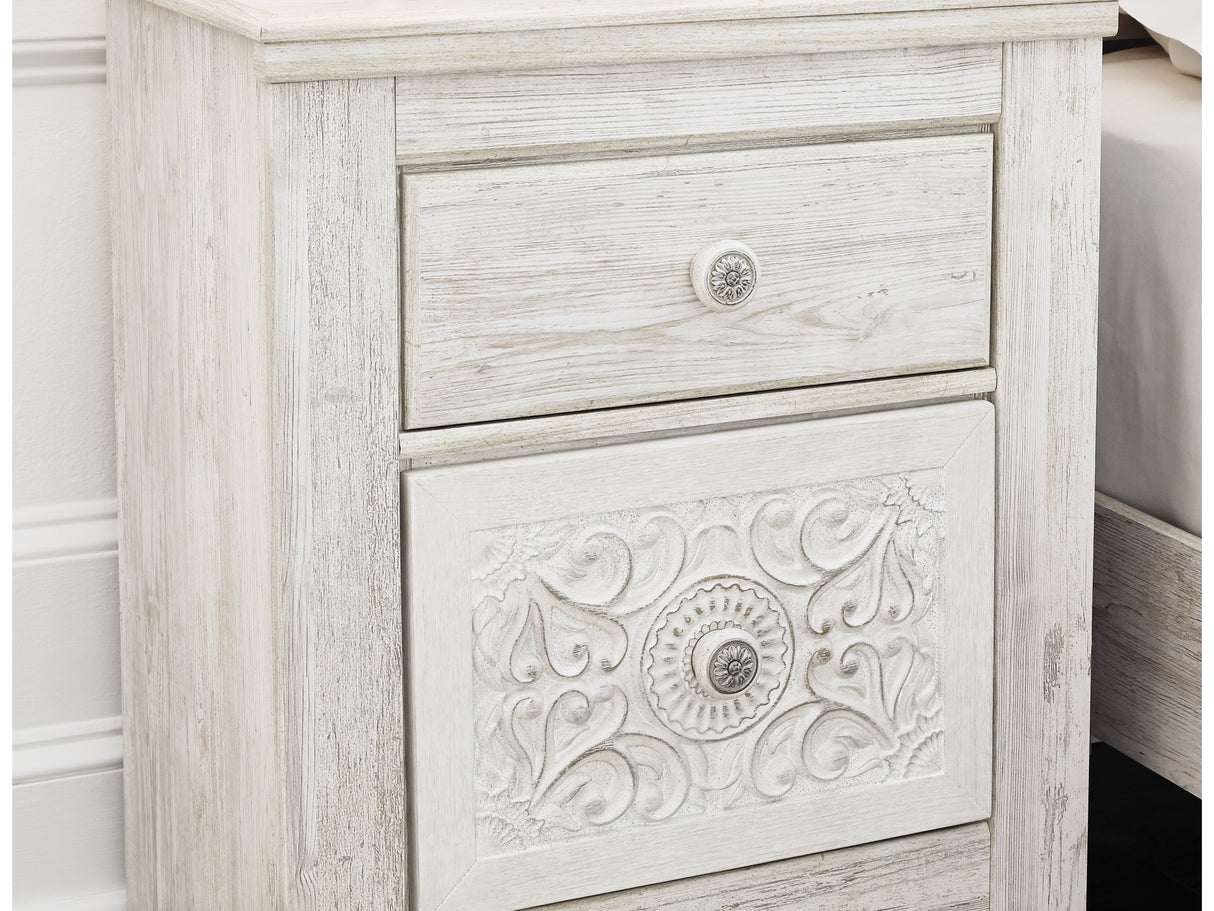 Paxberry Whitewash Full Panel Bed, Chest And Nightstand