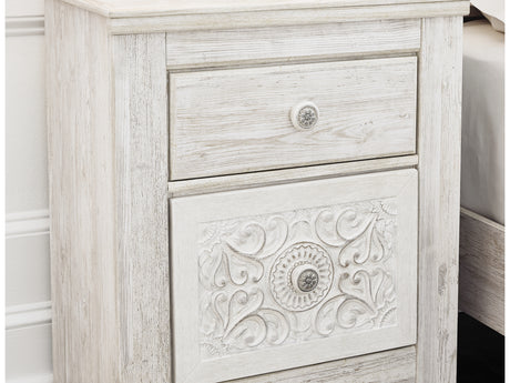 Paxberry Whitewash Full Panel Bed, Chest And Nightstand